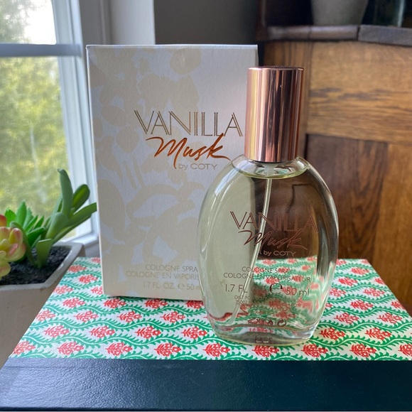 City Vanilla Musk Perfume 1.7oz. NEW in Box - Picture 3 of 7